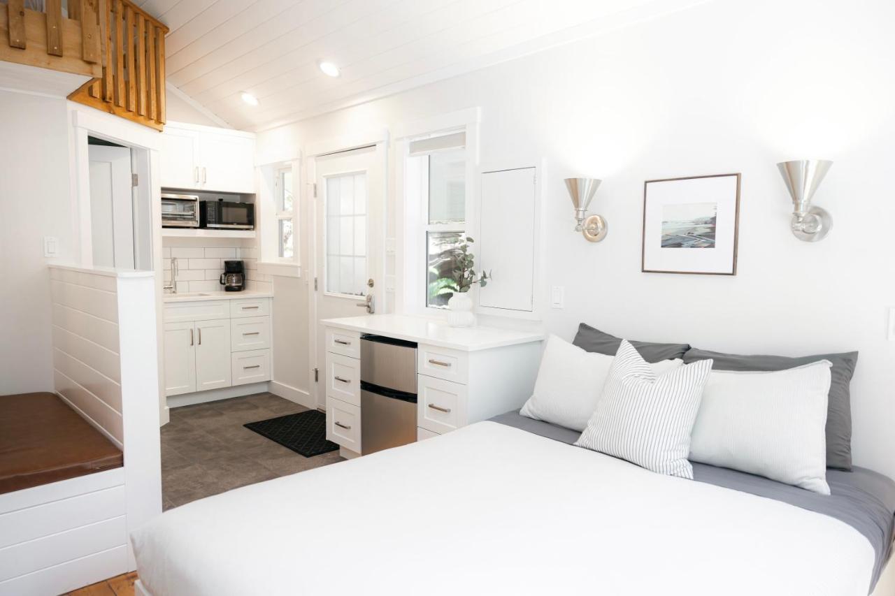 Surfs Inn Guesthouse & Cottages ユクルーレット エクステリア 写真